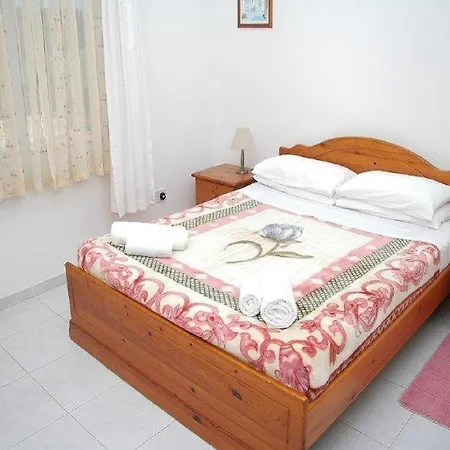 Villa Hieros Kepos Koloni