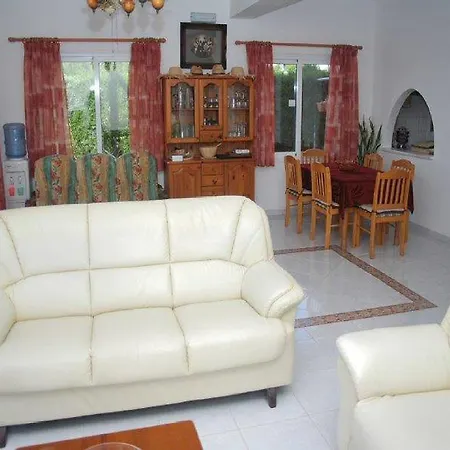 Villa Hieros Kepos *